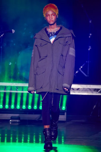Look 22